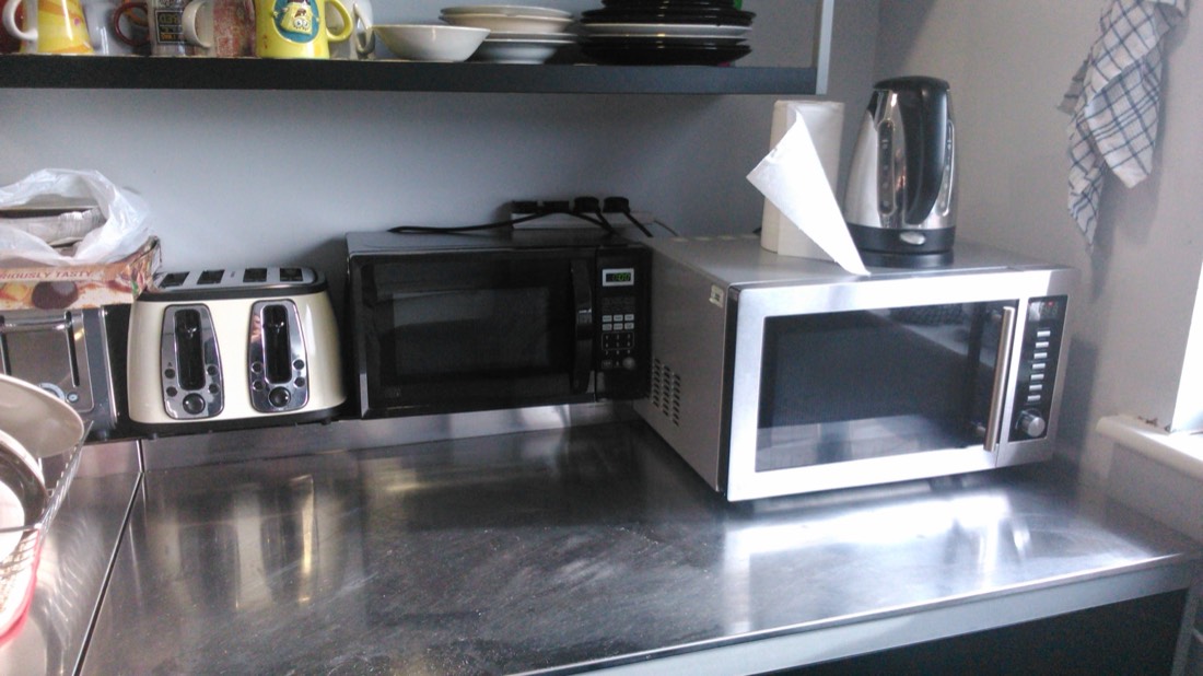 Small kitchen appliances on a counter